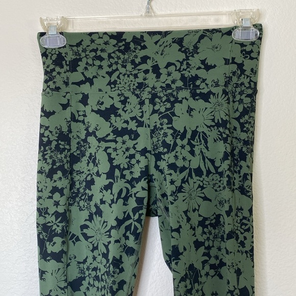 Lululemon All You Do tights leggings Sz 8 eight green floral align material - Picture 2 of 8